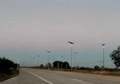 印尼太陽(yáng)能路燈工程案例_ led路燈價(jià)格